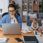 Homeoffice Fokus trotz Sommerferien: So bleibst du produktiv, auch wenn die Kinder zu Hause sind Mehr Fokus im Homeoffice
